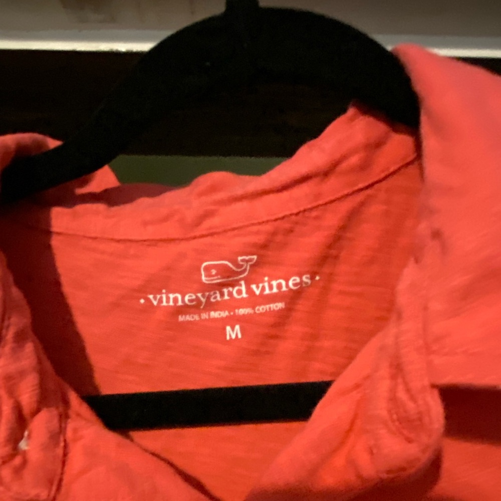 Vineyard Vines One Pocket Polo Shirt size Medium